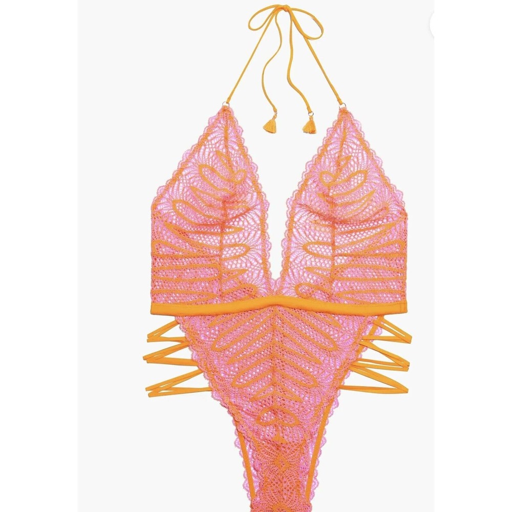 NEW SAVAGE X FENTY STRANDED IN LACE BODYSUIT TEDDY CROCHET Orange Cream PLUS 3X
